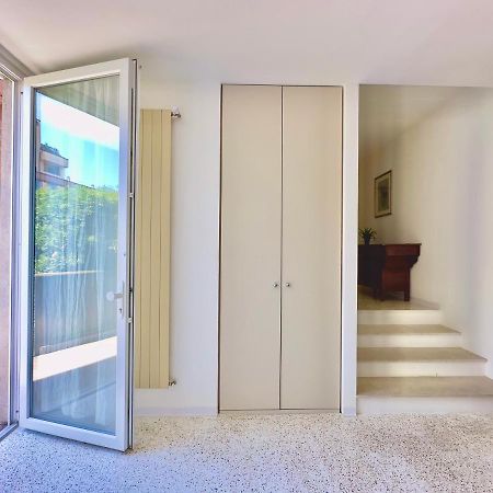 Minimal Apartment Navigli Milan Exterior photo